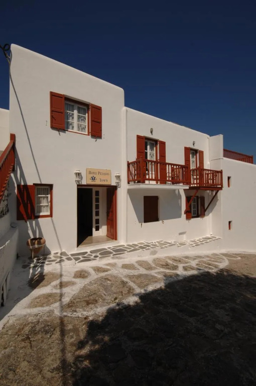 Petasos Chic Hotel