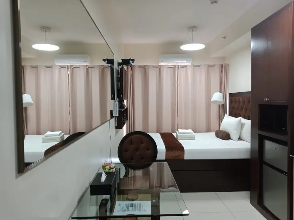 Condo Unit With Balcony in Manila