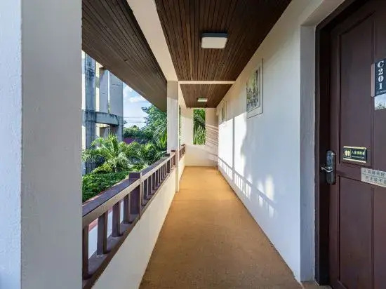 Thanathep Hotel(常青花园酒店(凯旋门大使馆中心店）)