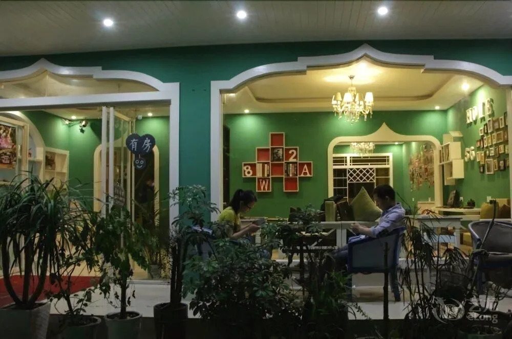 Yangshuo Guanjinglou Hotel