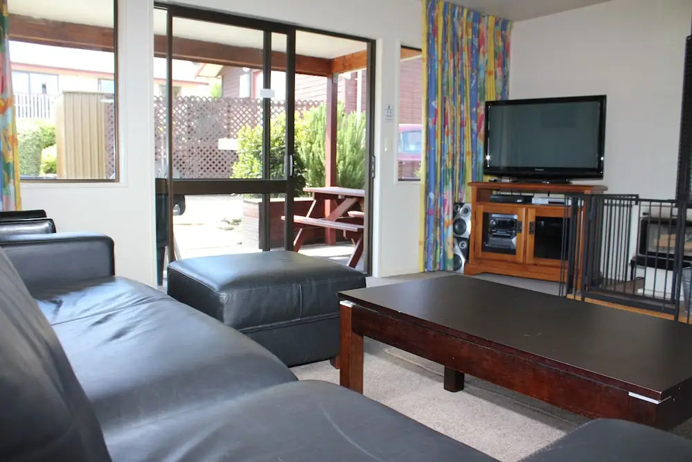 17b Denby Place