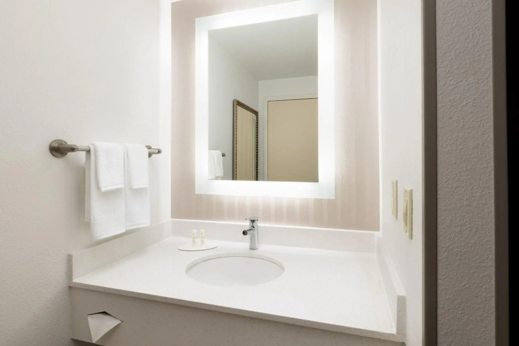 SpringHill Suites Fresno