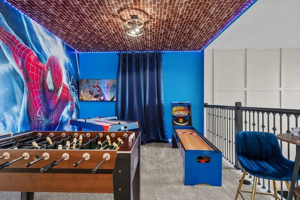 Chic 5bed Home With Themed Rooms
