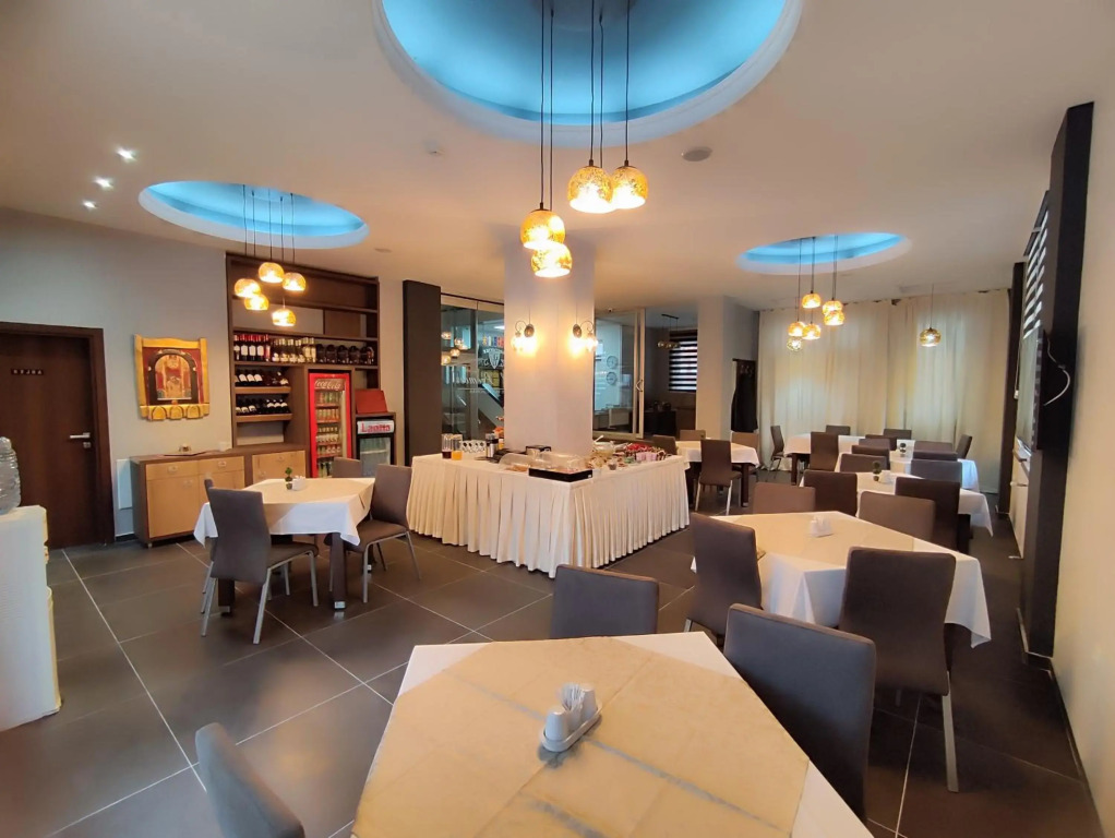 Premier Hotel