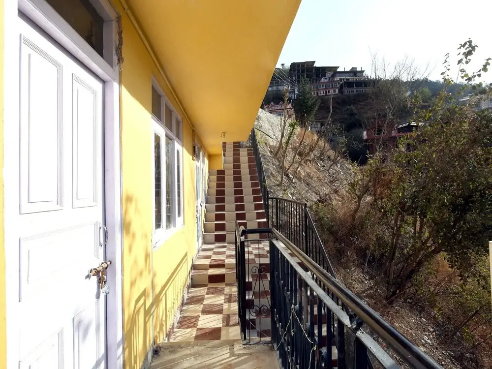 OYO 12060 Home Hill View 3BHK Bharari