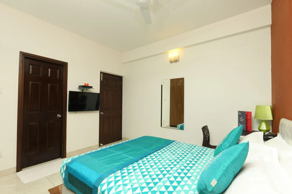 OYO 37 SilverKey Thuraipakkam