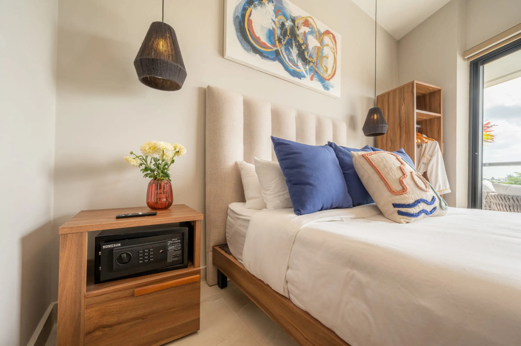 Kippal T Pacio Where Luxury Sea
