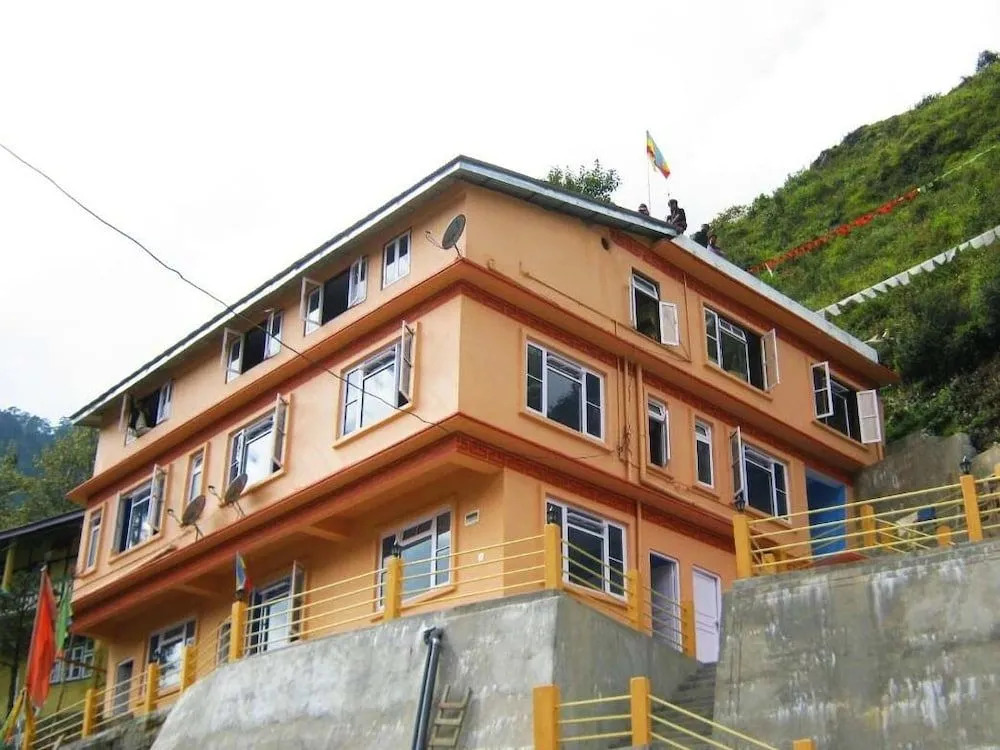 Hotel Tenzing Retreat