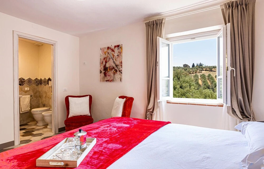 Beautiful Apartment in Vinci With Wifi and 1 Bedrooms