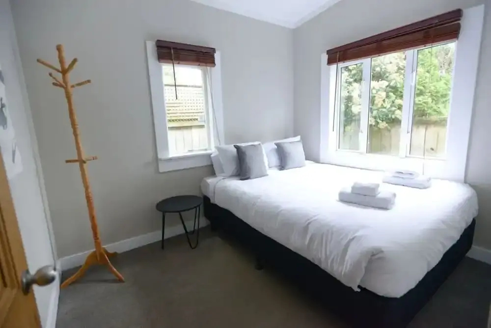 Sunny 4 Bedroom House in the Heart of Mount Roskill