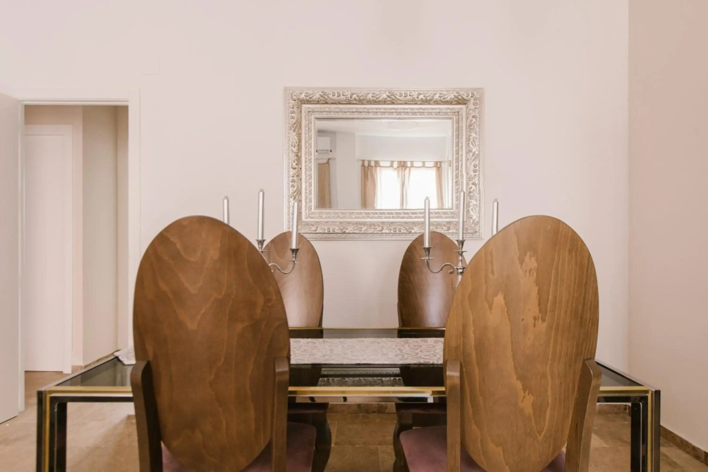 Alameda Amor Suite by Valcambre