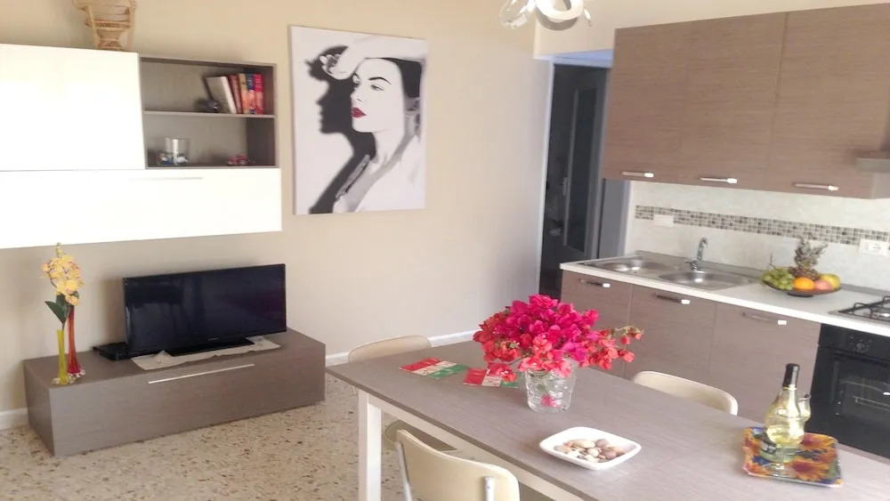 Apartment With 4 Bedrooms in Alcamo, With Wonderful sea View, Terrace and Wifi Near the Beach
