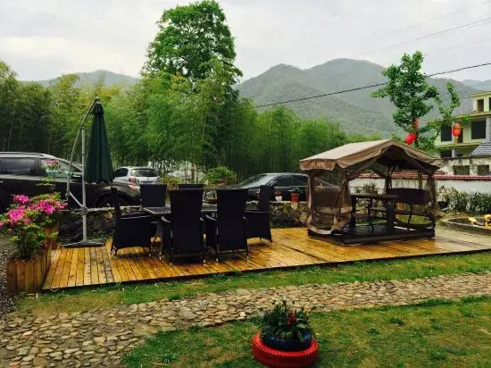 Zhuji Fengqing Hostel