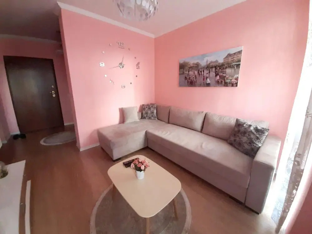 Apartment With one Bedroom in Tiranë, With Balcony and Wifi