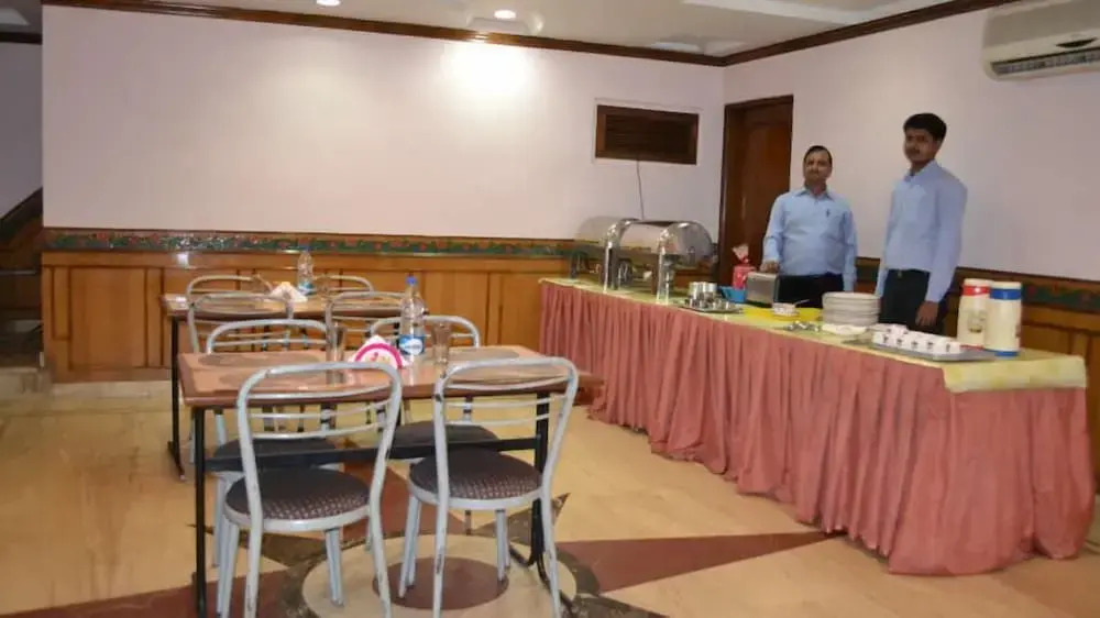 Hotel Atithi Palace