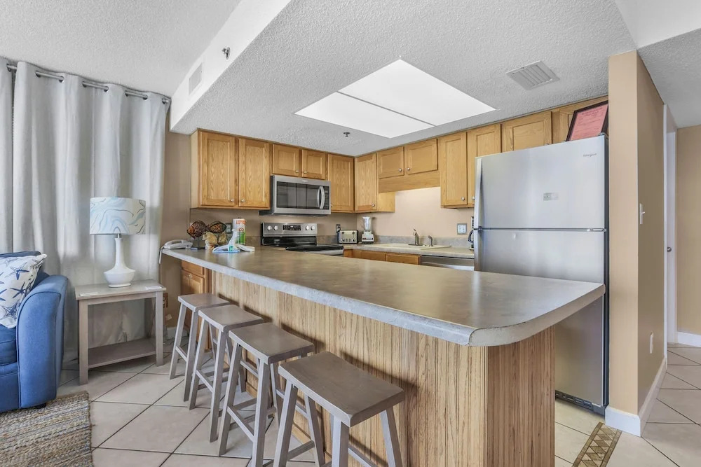 Phoenix II 2101 3 Bedrooms Amenities Galore Beachfront