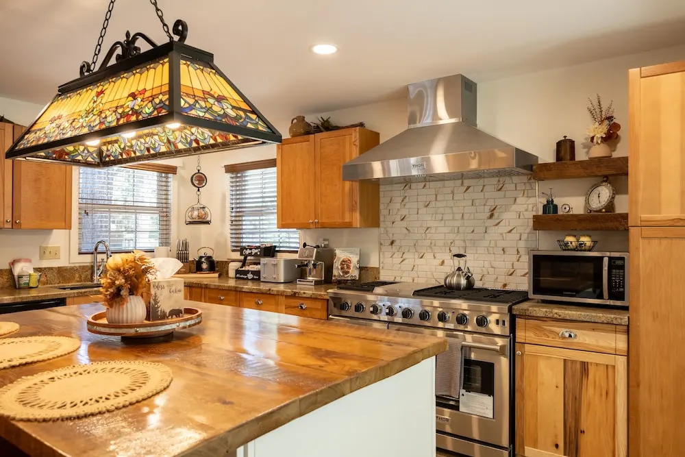 37 - Foxy Farm Ranch 4 Bedroom Home