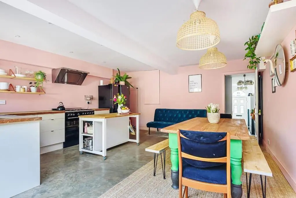 5 Bed Victorian family home in the heart of Stroud