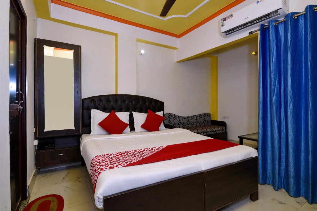 OYO 13086 Temple City Guest House
