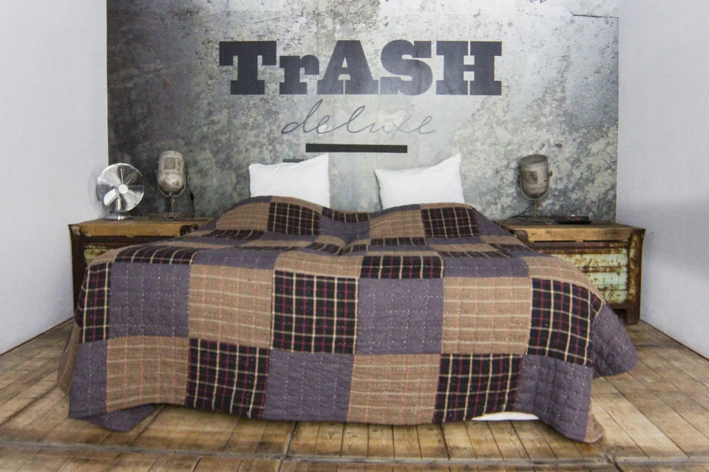 Hotel Trash Deluxe