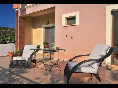 Athanasias Apartments
