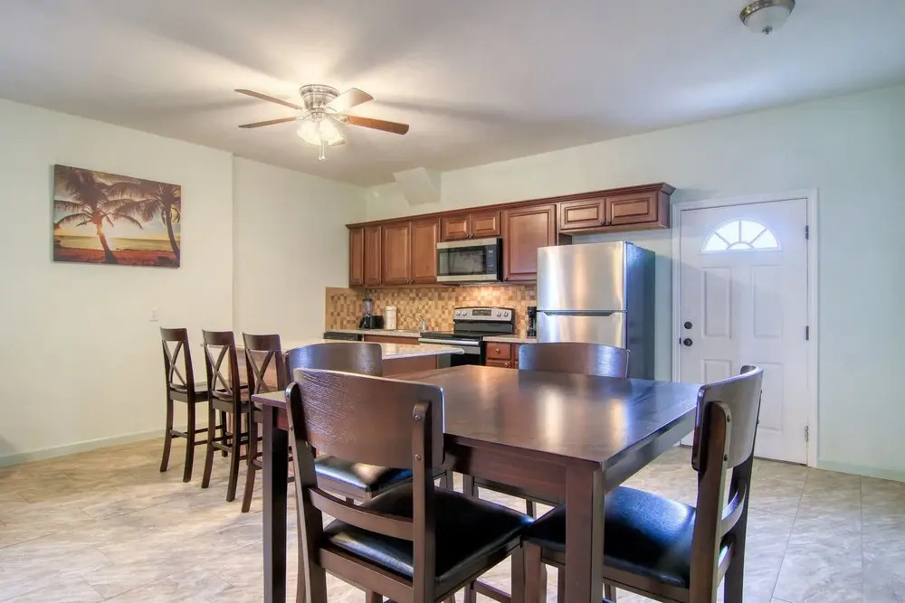 146 Beachview Drive Downstairs BVED146 - 3 Br Home