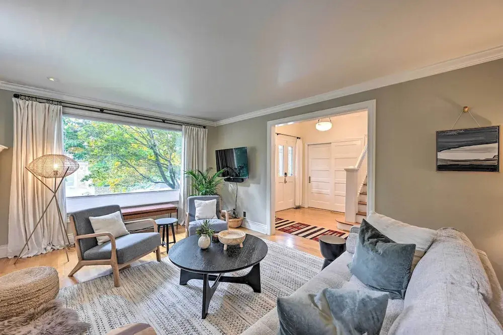 Stunning Queen Anne House w/ Private Patio!
