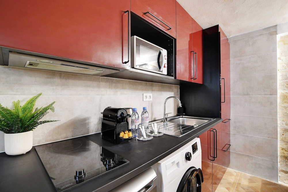 Charming Appt- 4p/1br- in the Heart of the Marais