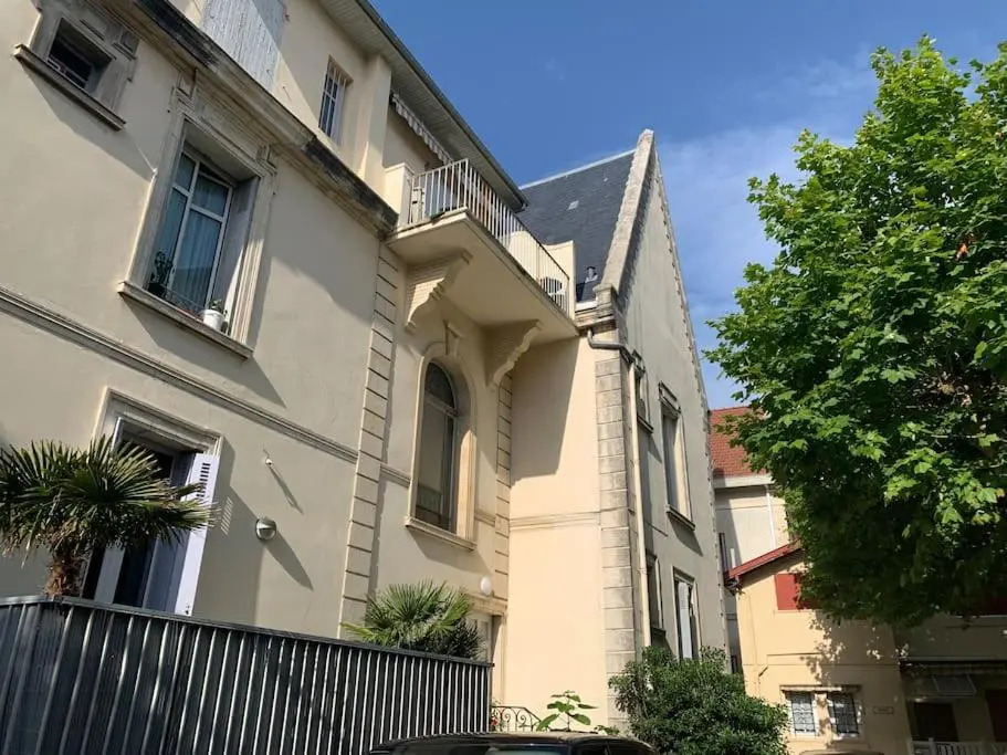 Biarritz Quartier des Halles et 2min Grande Plage - T2 en souplex
