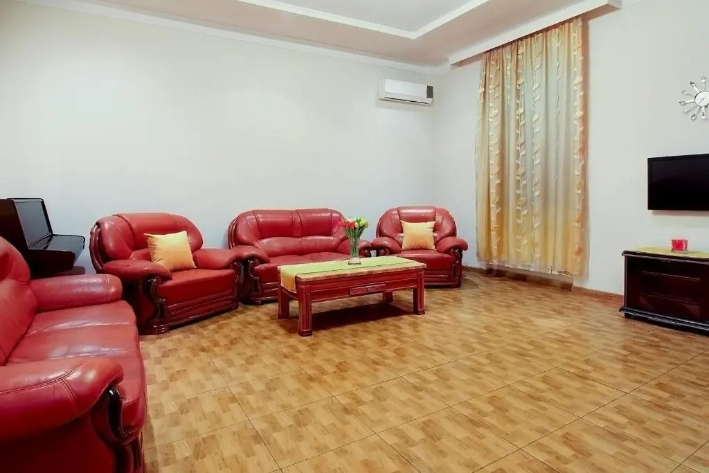 1 Bedroom Apartment near Vernissage