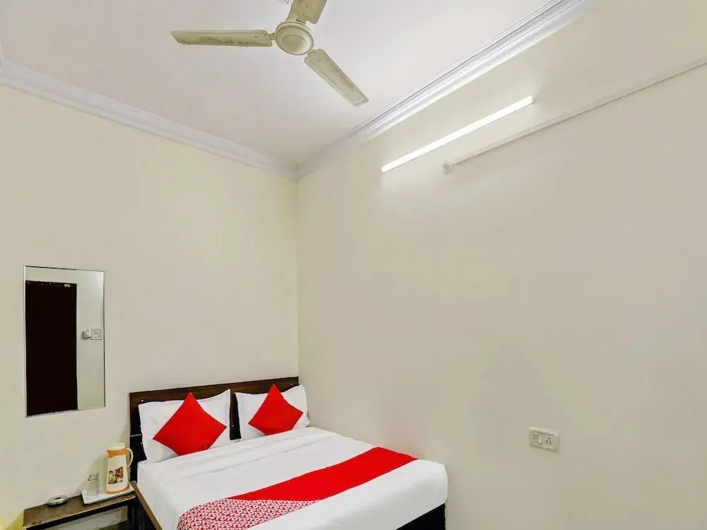 Hotel Landmark Central By OYO Rooms