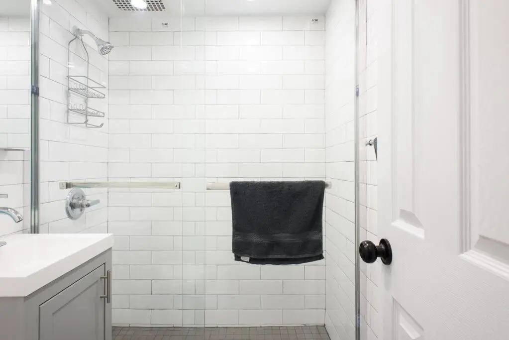 350-2a Prime Gramercy Newly Renovated 1BR Sleeps 4