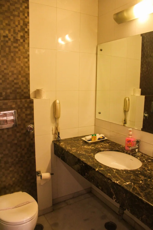 Asian Suites - The Pearl A-586