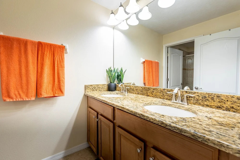 8913pp 4 Bedroom Townhouse by Redawning
