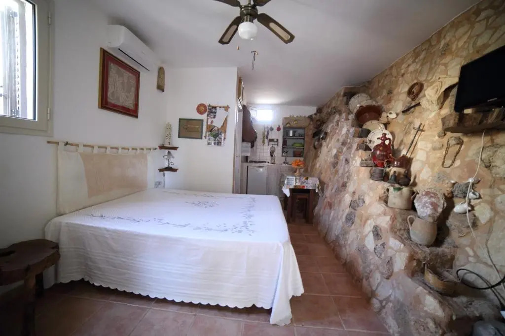 Nepole Home Holiday