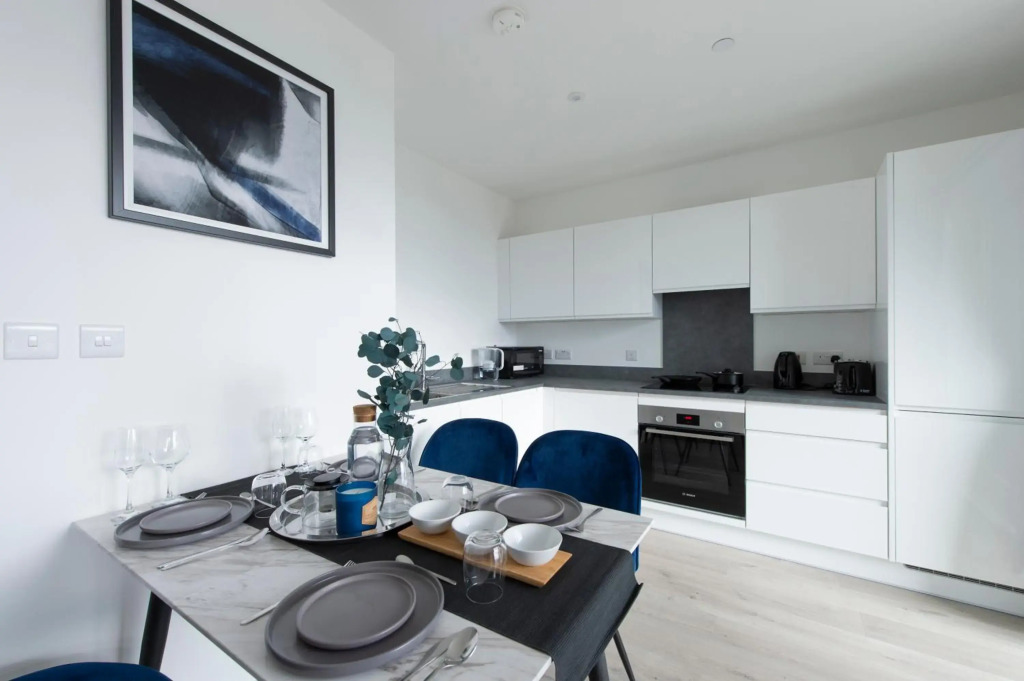Luxury penthouse with stunning views near Canary Wharf