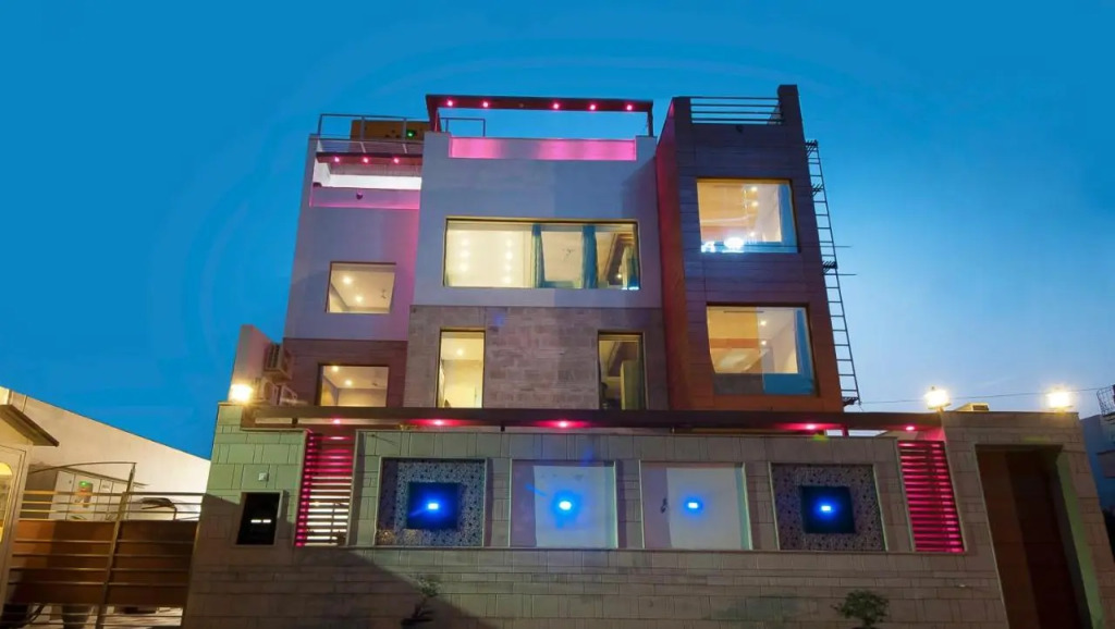 Corporate Prime Huda City Centre