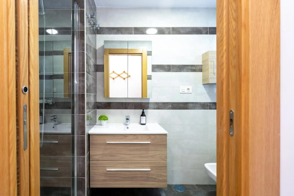 Grace Apartments - 3 bedroom City Centre