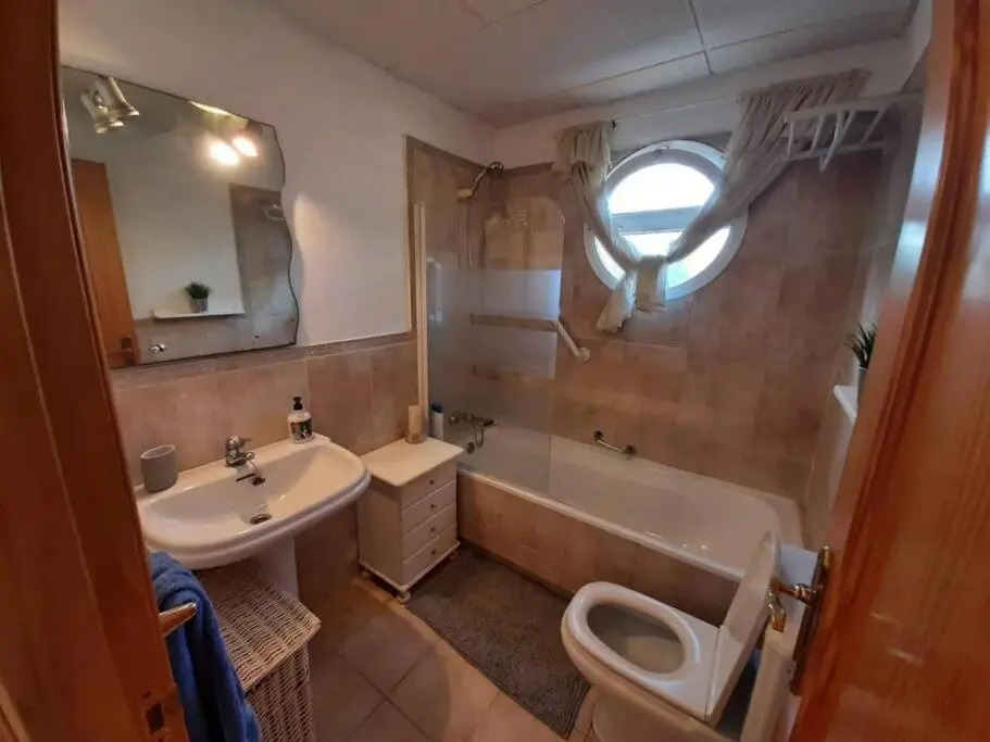 3 bedroom home with amazing views & outdoor spaces