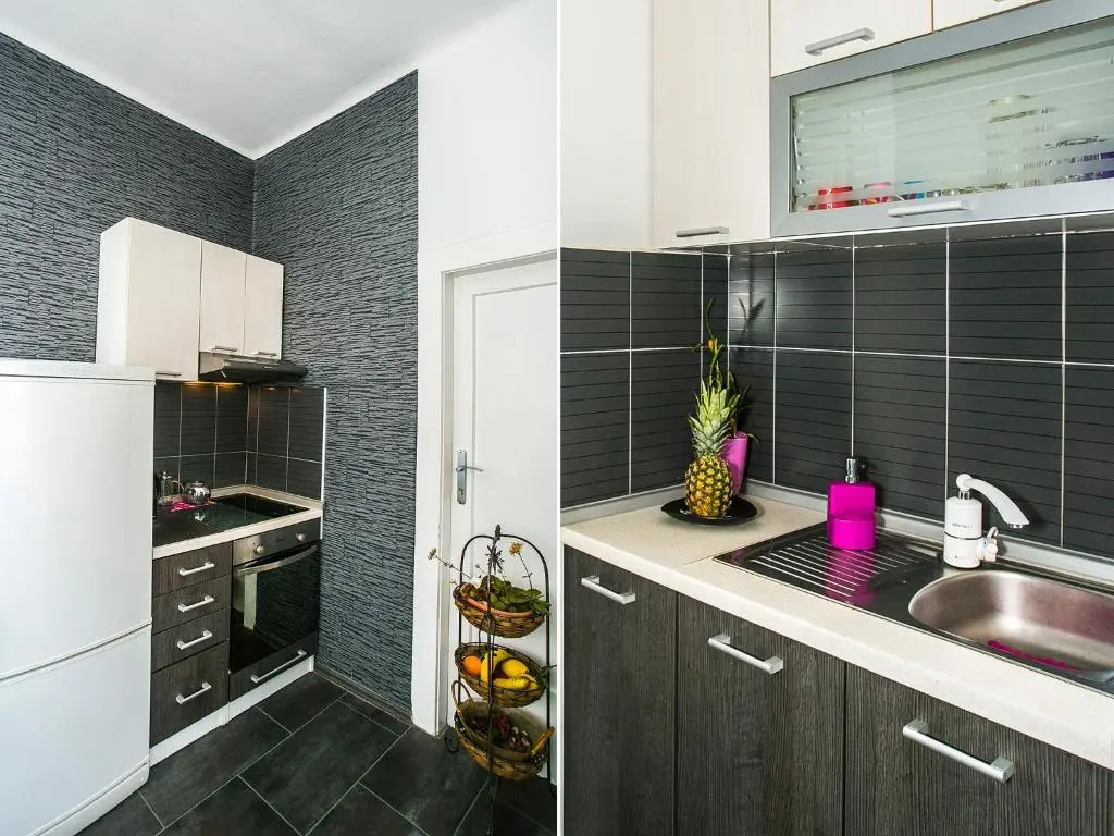 Apartment Liatris