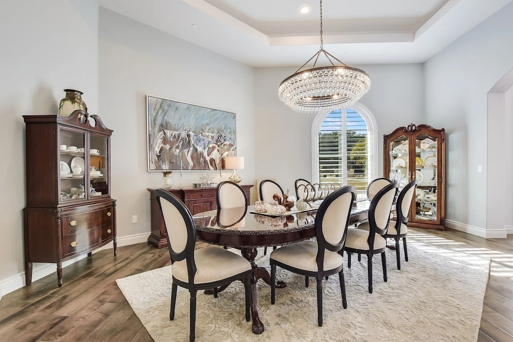 The Arrive Ridgeview Lakefront Estate 5 Bedroom Home