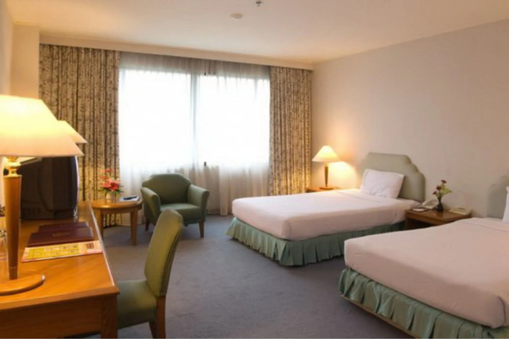 Thumrin Thana Hotel