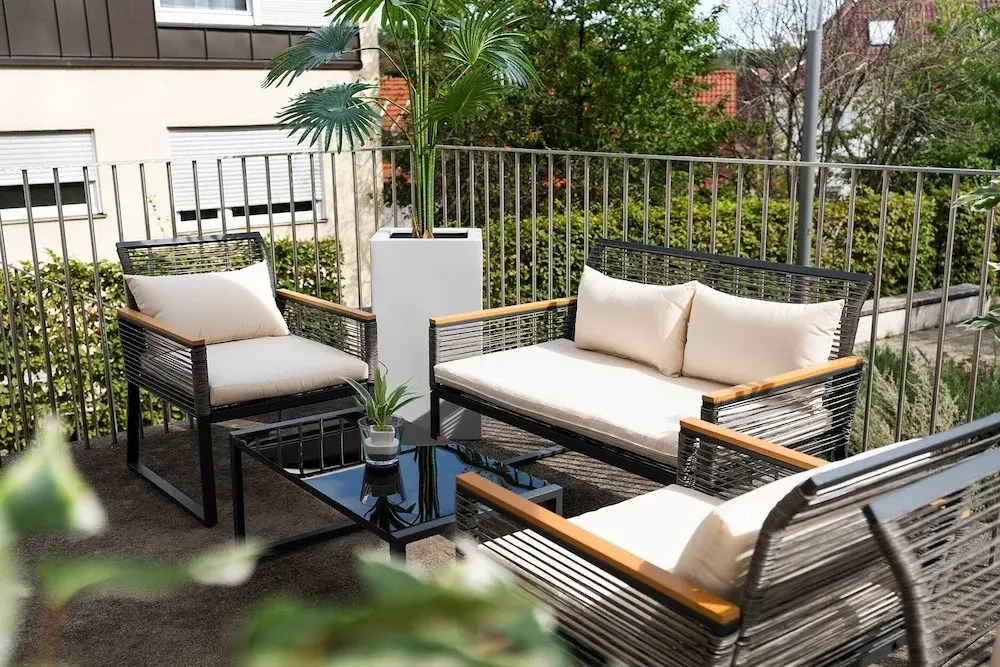 Hotel Bergamo Modern & zentral in Ludwigsburg 24h Check in 3 Min zum Schloss nachhaltiges Hotel in Holzbauweise