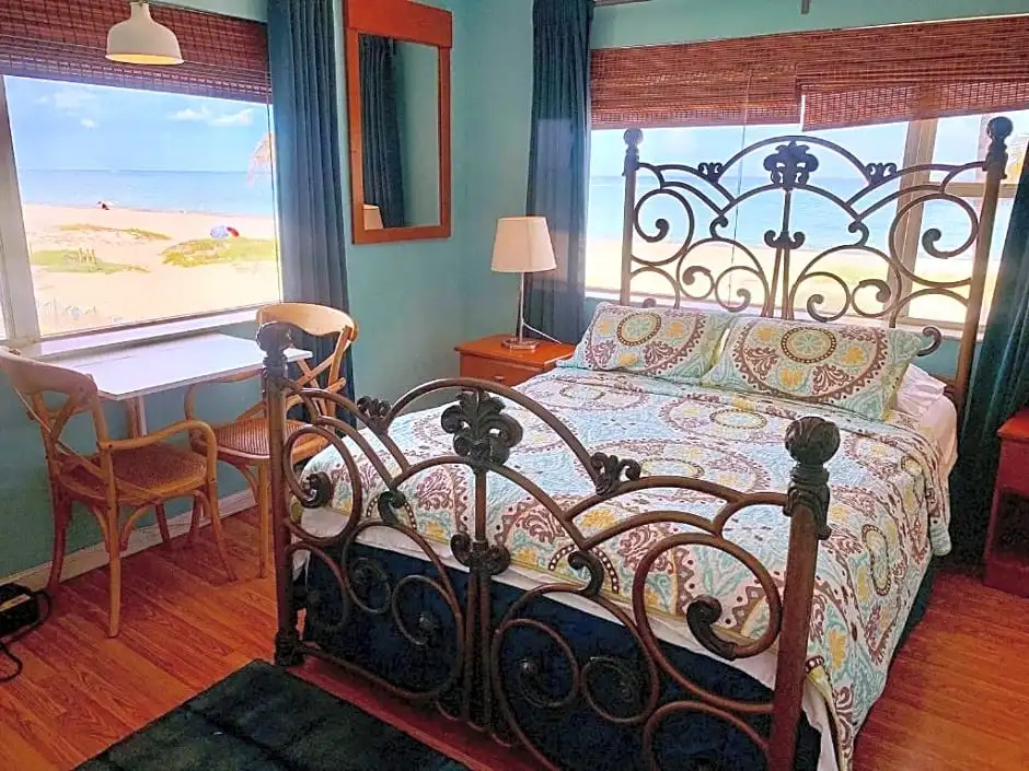 Ebb Tide Resort