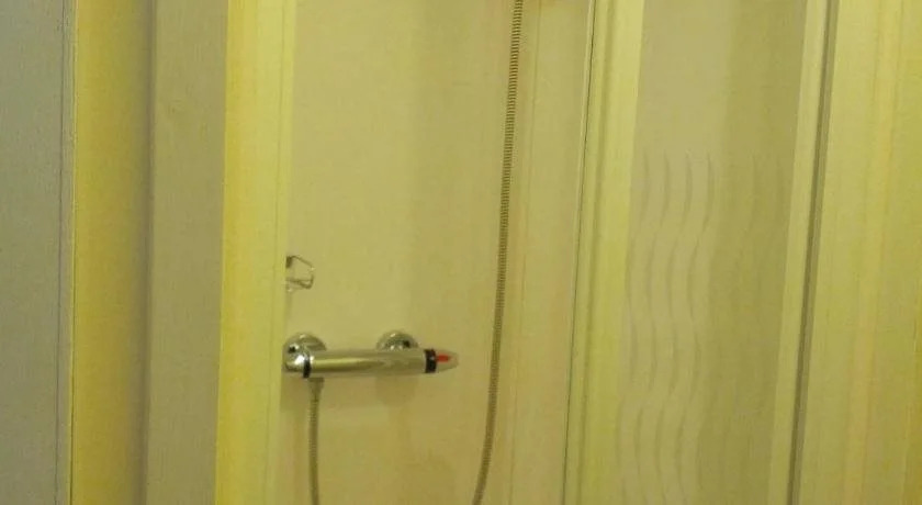 Croydon Hotel