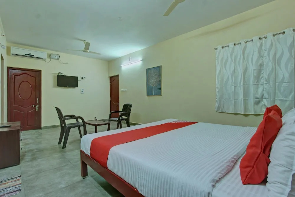 Oyo 27946 Sandhanam As Abode