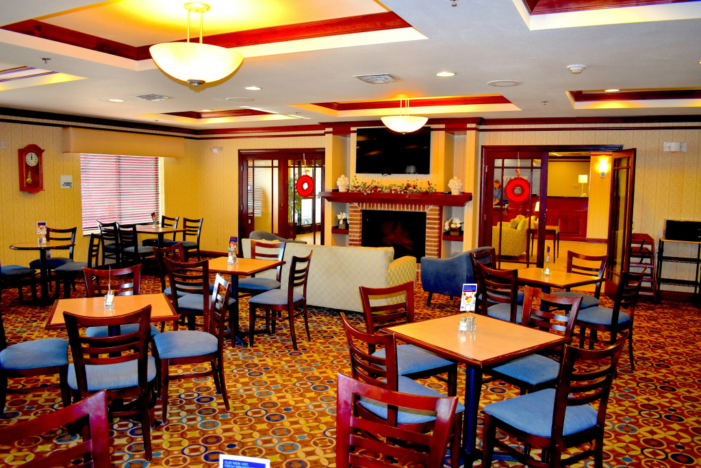 Holiday Inn Express & Suites Dewitt - Syracuse by IHG