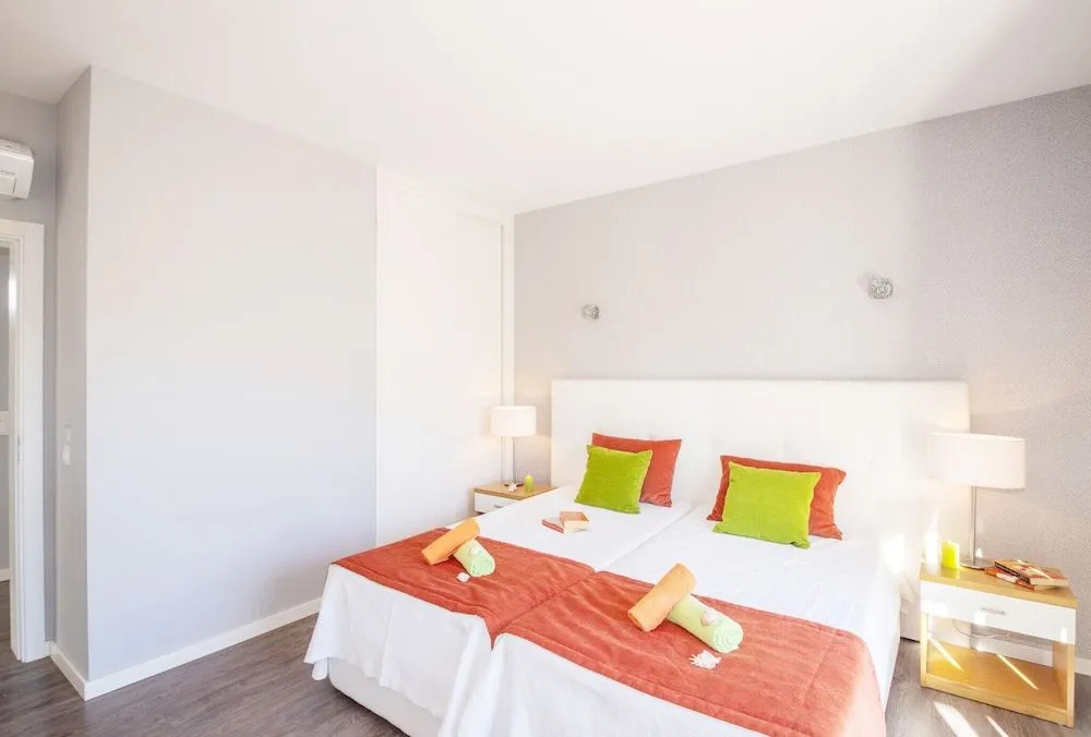 Villa Oliveira - Piscina aquecível, jacuzzi e BBQ, Armação de Pêra
