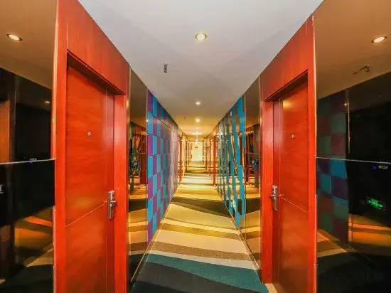 8 Days Hotel (Minhang Jiaotong University Branch)