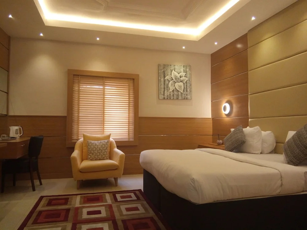Saabhi Hotel Jabi